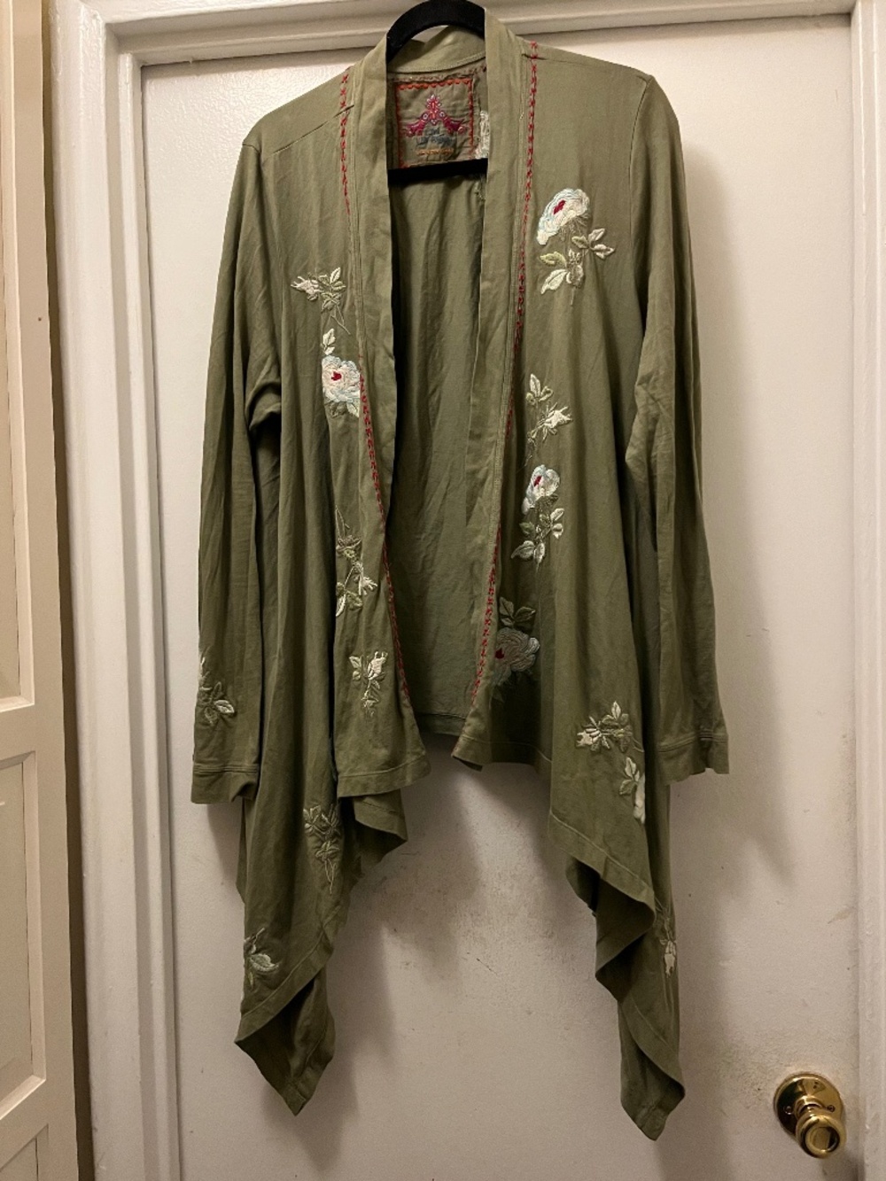 JWLA floral embroidered LS lightweight 100% cotton jacket fits M L